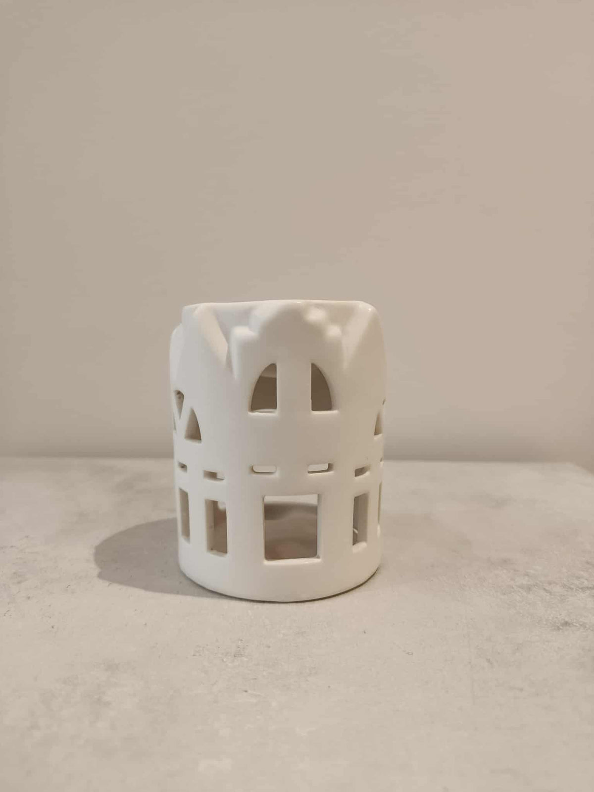 λευκός καυστήρας για wax melts σε σχήμα σπιτιού 